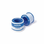 ESPARADRAPO HIPOALERGICO - LEUKOFIX (PLASTICO 5 X 2,5 CM 12 U)